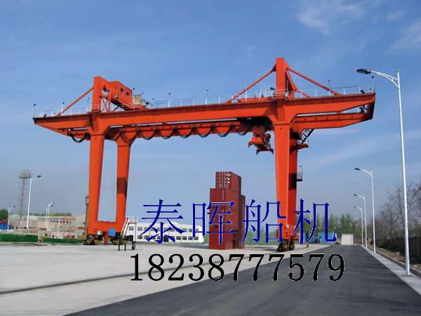 集装箱门式起重机的作业环境对效率的影响